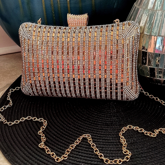 Glamorous Rose Gold Chain Clutch - Picture 1 of 5